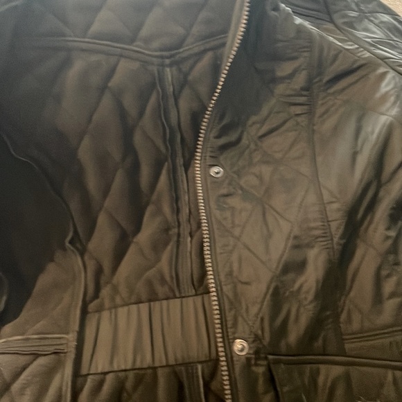 NWT Barbour Olive Cavalry Polarquilt jacket US 4/UK 8 FINAL PRICE REDUCTION - Picture 10 of 16